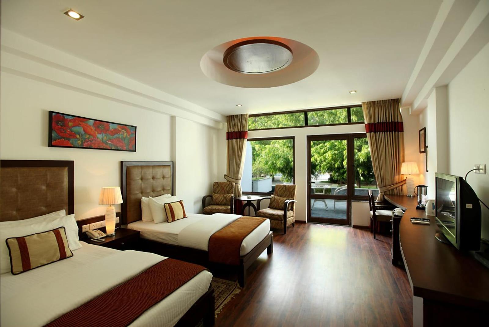 Hotel Park Tree Igi Airport By Unit Of Prithvi Palace With Free Airport Transsfer 4*