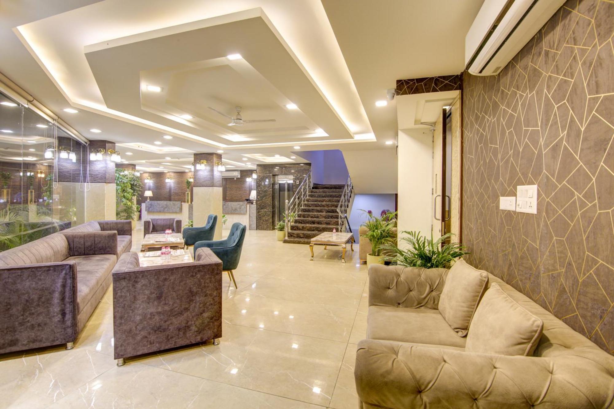Park Tree Igi Airport By Unit Of Prithvi Palace With Free Airport Transsfer